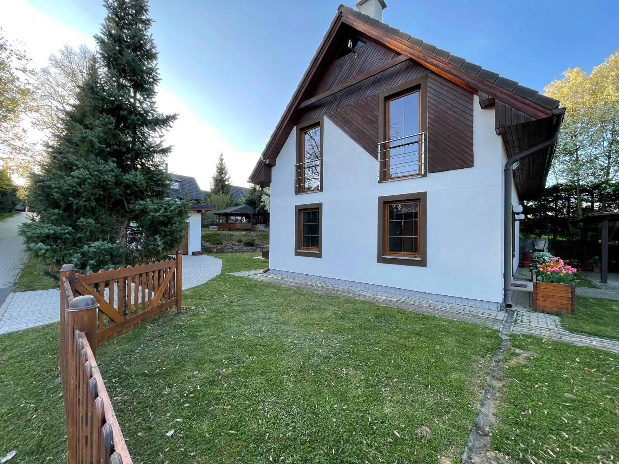 Infinita Bodice Villa Liptovsky Mikulas Exterior photo